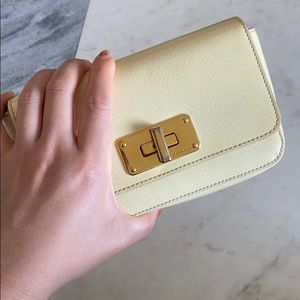 Prada Clutch no chain